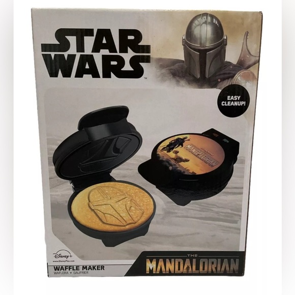 Star Wars The Mandalorian Disney Waffle Maker Nonstick 8” | Uncanny Brands - Picture 4 of 5